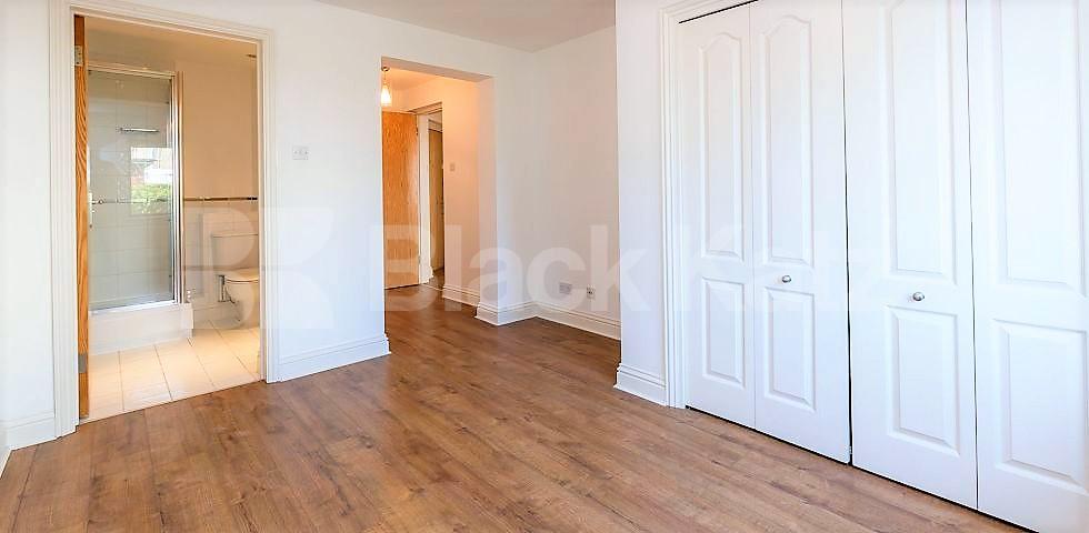 			2 BED 2 BATH!, 2 Bedroom, 2 bath, 1 reception Flat			 Tollington Way, HOLLOWAY